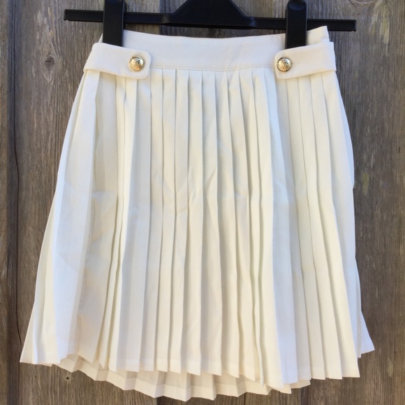 NWT Missguided Pleated Mini Skirt with Military Buttons - Picture 2 of 4